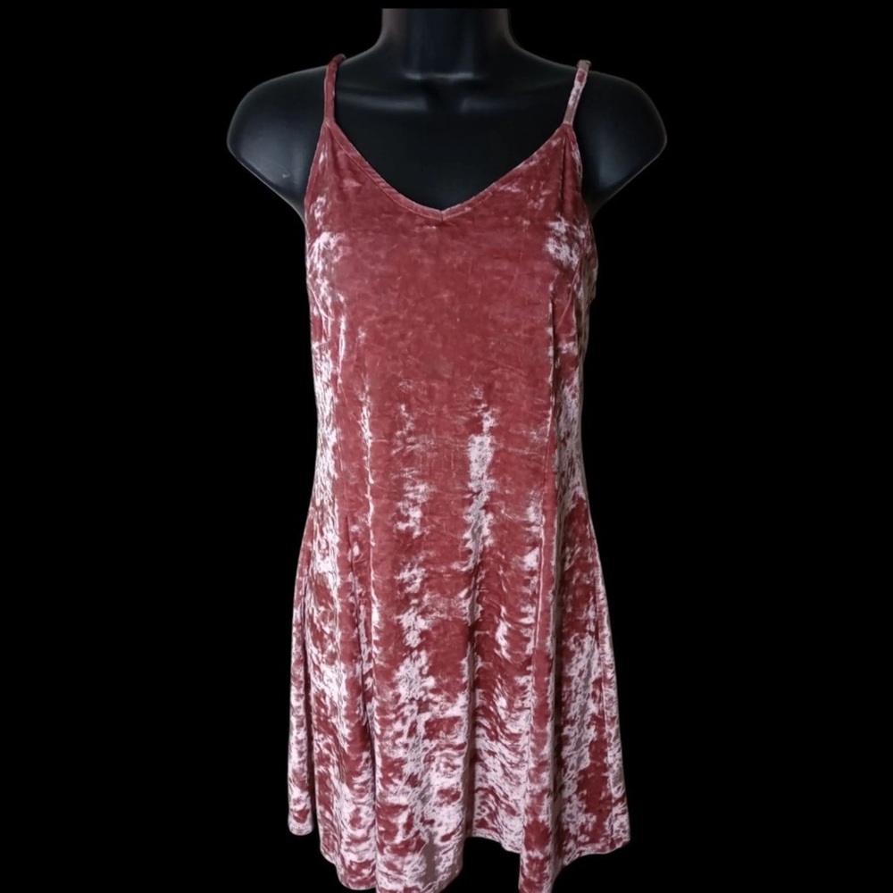 ☑️Arizona Jean Company Pink Velvet Mini Dress